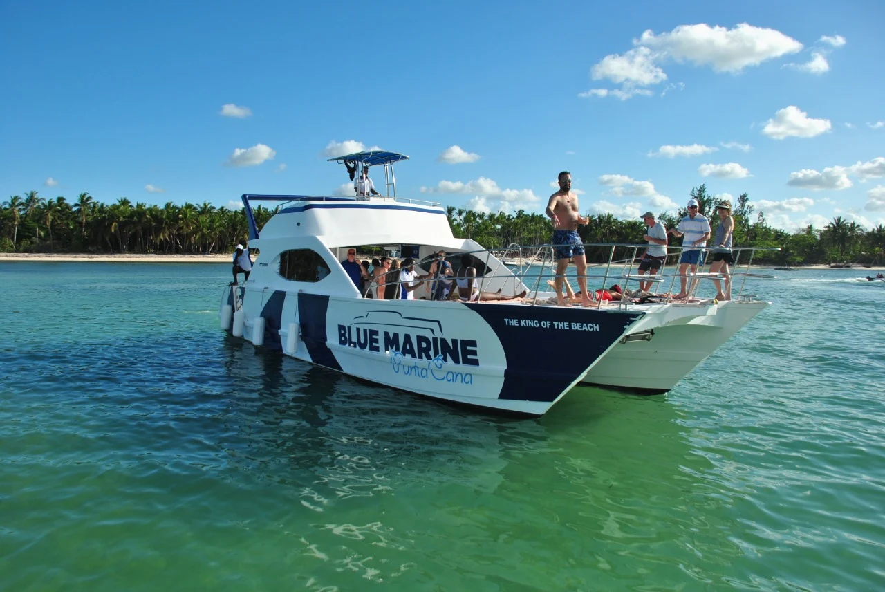 Tu mejor día empieza en el mar. · Blue Marine